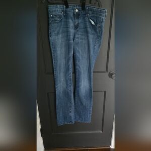 GAP Blue Straight Leg Jeans with Classic Style
